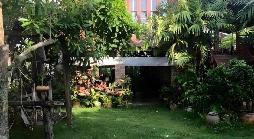Phutawanchomdow Hotell Tha Li Eksteriør bilde